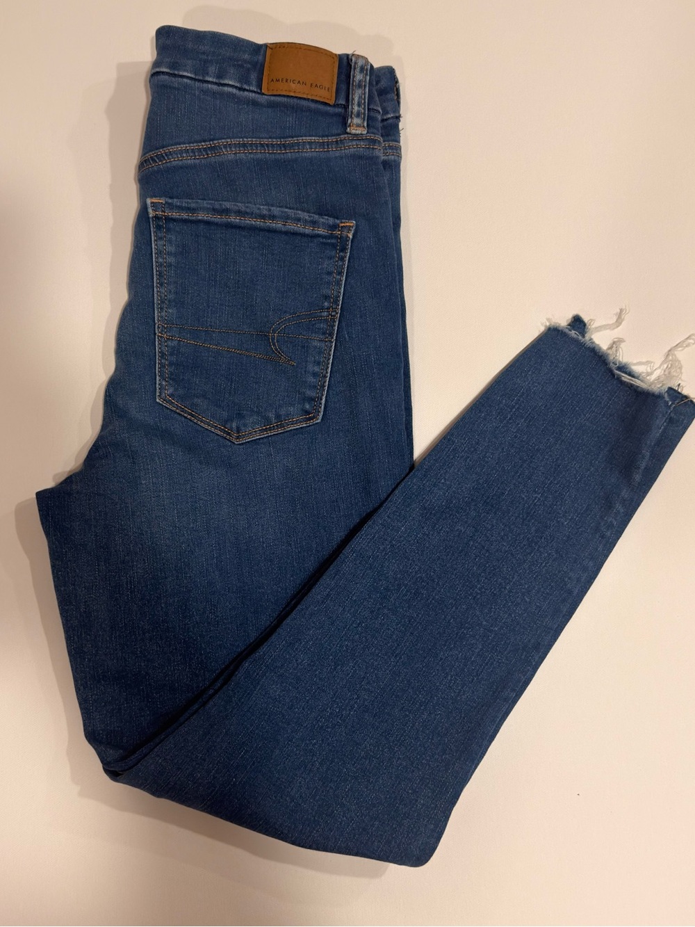NWT American Eagle Curvy Hi-Rise Jeggings 8 Short Raw Hem Jeans